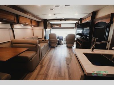 2023 Winnebago Forza - Photo 29