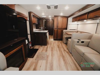 2023 Winnebago Forza - Photo 28