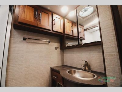2023 Winnebago Forza - Photo 48