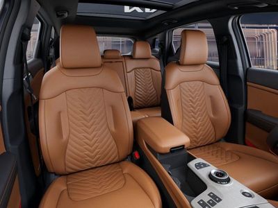 2026 Kia Sportage Plug-In Hybrid - Photo 15