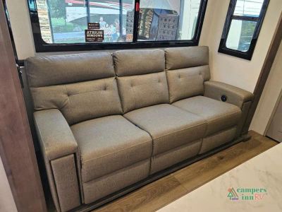 2026 Alliance RV Valor All-Access — photo 32 view