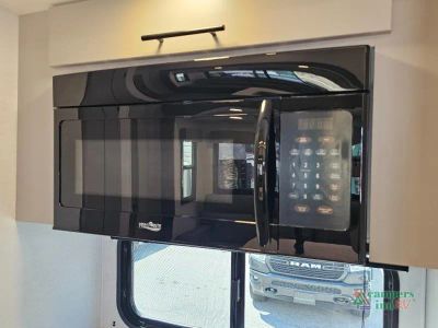 2026 Alliance RV Valor All-Access — photo 25 view