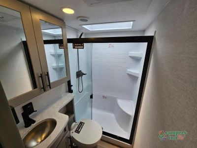 2026 Alliance RV Valor All-Access — photo 49 view