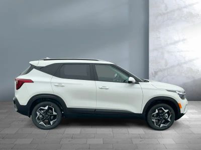 2026 Kia Seltos — photo 7 view