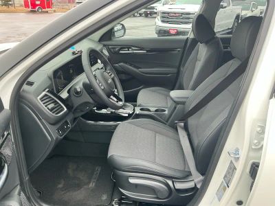2026 Kia Seltos — photo 10 view