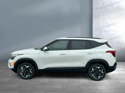 2026 Kia Seltos — rear three-quarter view