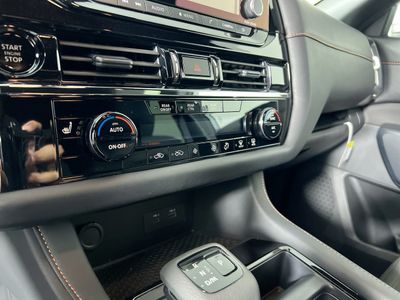 2025 Nissan Pathfinder - Photo 24