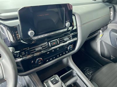 2025 Nissan Pathfinder - Photo 25
