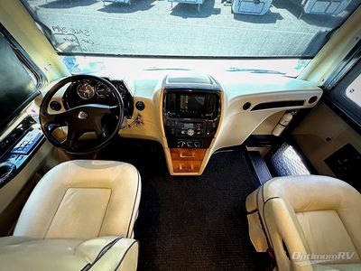 2017 Tiffin Allegro Breeze — detail view