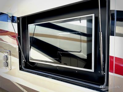 2017 Tiffin Allegro Breeze — photo 19 view