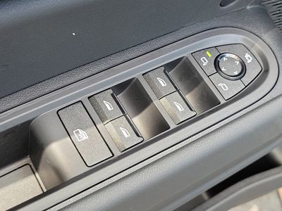 2026 MINI Countryman - Photo 18