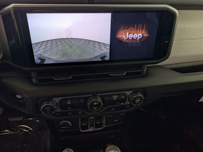 2026 Jeep Gladiator — photo 19 view