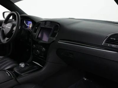 2022 Chrysler 300 - Photo 46