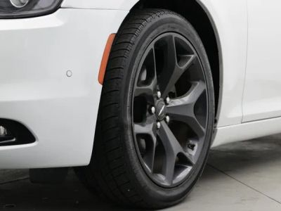 2022 Chrysler 300 - Photo 10
