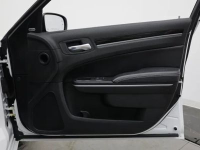 2022 Chrysler 300 - Photo 45