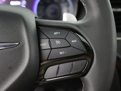 2022 Chrysler 300 - Photo 25