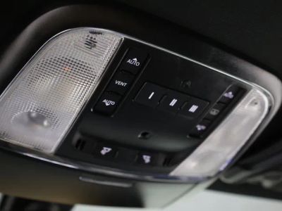 2022 Chrysler 300 - Photo 31