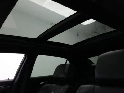 2022 Chrysler 300 - Photo 4