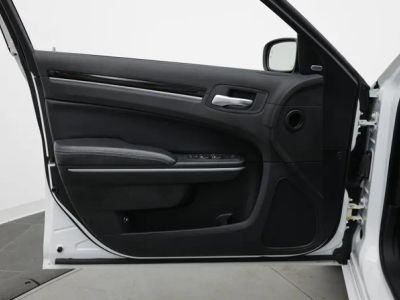 2022 Chrysler 300 - Photo 19