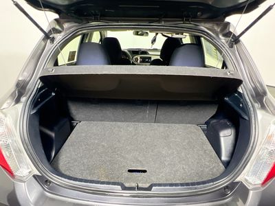 2013 Toyota Yaris - Photo 29