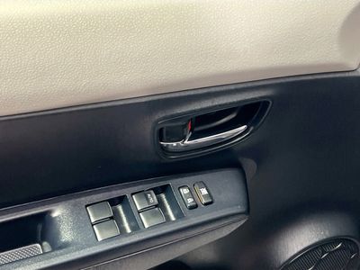 2013 Toyota Yaris - Photo 14