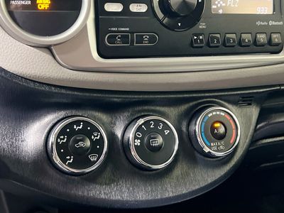 2013 Toyota Yaris - Photo 22