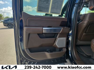 2024 Ford Super Duty F-350 SRW — photo 16 view