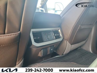 2024 Ford Super Duty F-350 SRW — photo 15 view