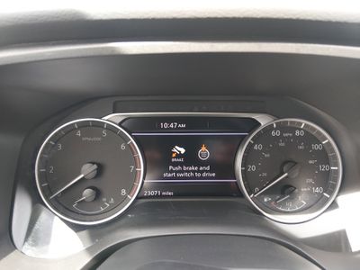2025 Nissan Rogue - Photo 14