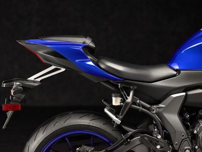 2025 Yamaha YZF-R7 - Photo 13