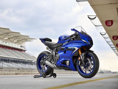 2025 Yamaha YZF-R7 - Photo 19
