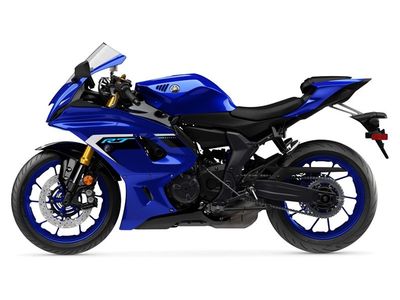 2025 Yamaha YZF-R7 - Photo 2