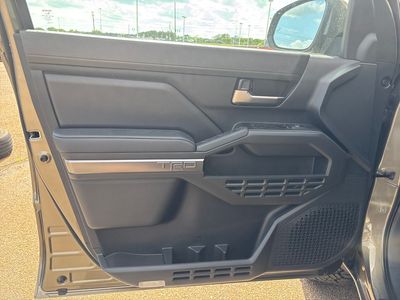 2026 Toyota Tacoma — photo 7 view