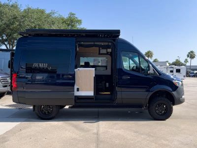 2026 Storyteller Overland DARK MODE — photo 20 view