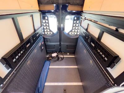 2026 Storyteller Overland DARK MODE — photo 16 view