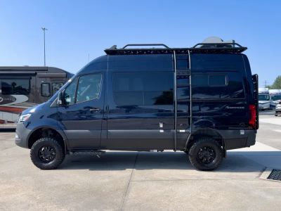 2026 Storyteller Overland DARK MODE — photo 18 view