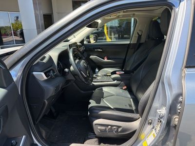 2022 Toyota Highlander XLE - Photo 6