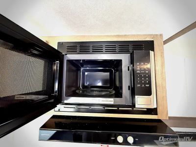 2026 Sunset Park RV Sun Lite LTD — engine compartment view