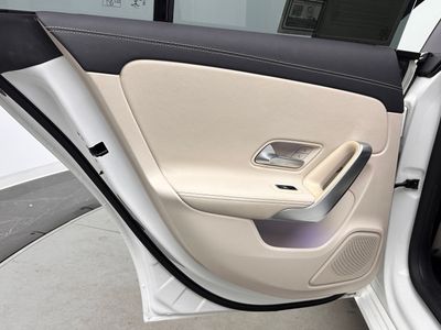 2020 Mercedes-Benz CLA - Photo 23