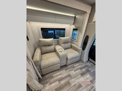 2026 Tiffin Motorhomes Wayfarer — photo 9 view