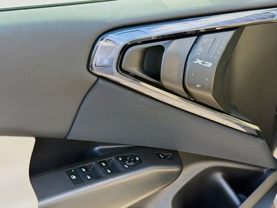 2025 BMW X3 - Photo 24