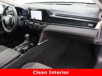 2025 Toyota Camry FWD - Photo 33