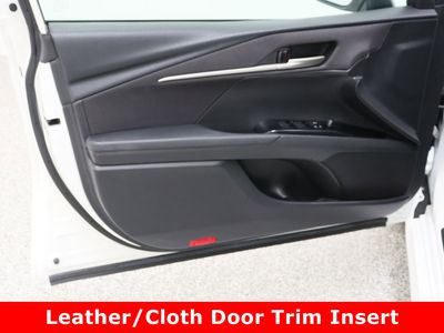 2025 Toyota Camry FWD - Photo 11