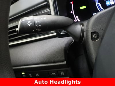 2025 Toyota Camry FWD - Photo 22