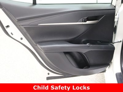2025 Toyota Camry FWD - Photo 23