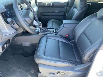 2026 Ford Bronco — photo 12 view