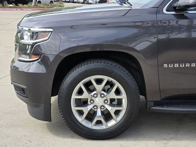 2018 Chevrolet Suburban — engine compartment view