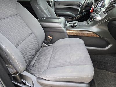2018 Chevrolet Suburban — photo 9 view
