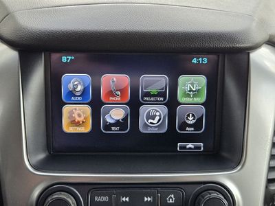 2018 Chevrolet Suburban — photo 11 view