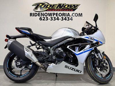 2025 Suzuki GSX-R1000 — photo 7 view